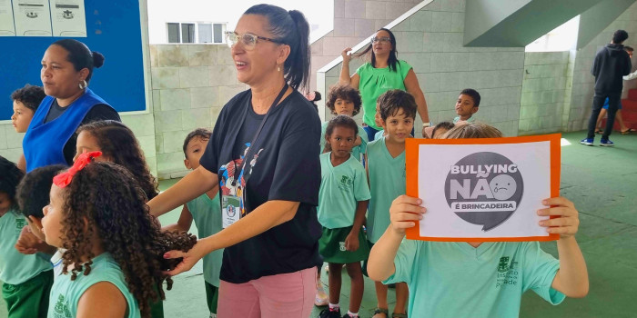 Ações de combate ao bullying e à violência na escola