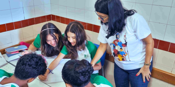 Confecção de Pôsteres Contra o Bullying 