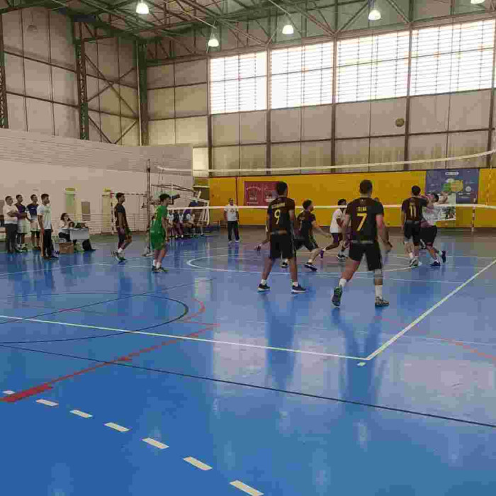 Seleção de vôlei conquista 3º lugar em campeonato