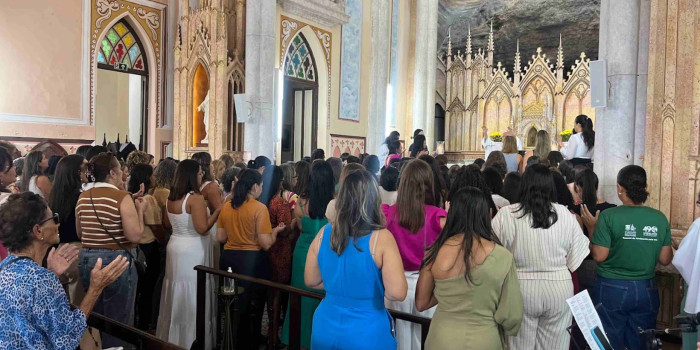 Missa Em Homenagem às Mães 