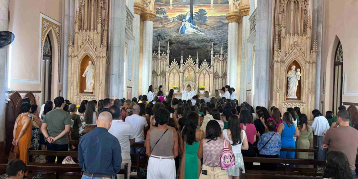 Missa Em Homenagem às Mães 