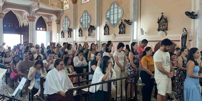 Missa Em Homenagem às Mães 