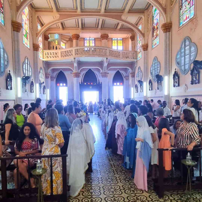 Missa da Visitação de Nossa Senhora e  coroação da imagem 