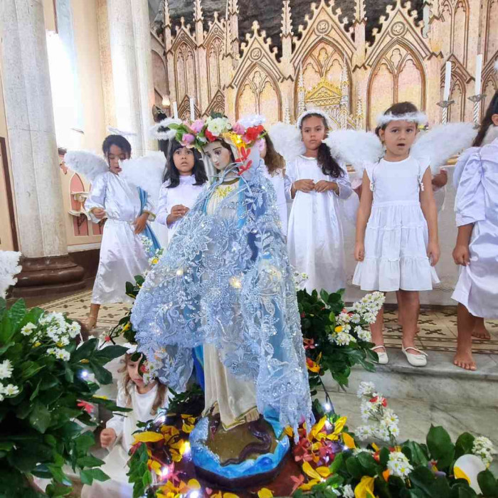 Missa da Visitação de Nossa Senhora e  coroação da imagem 
