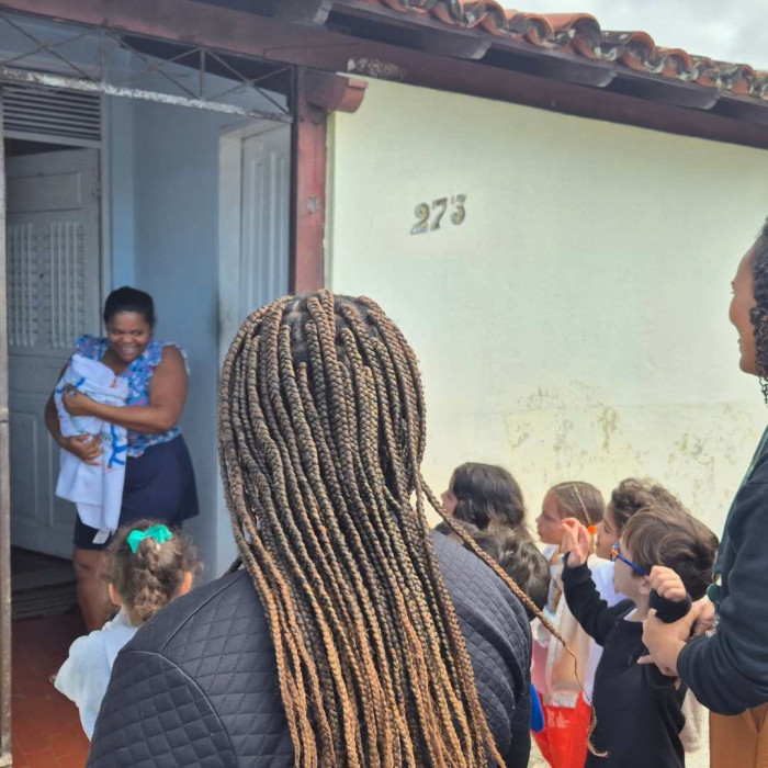Passeio pelas ruas da Escola