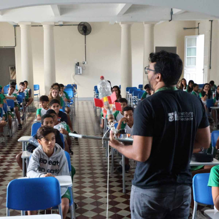 Aula especial de física, química e matemática