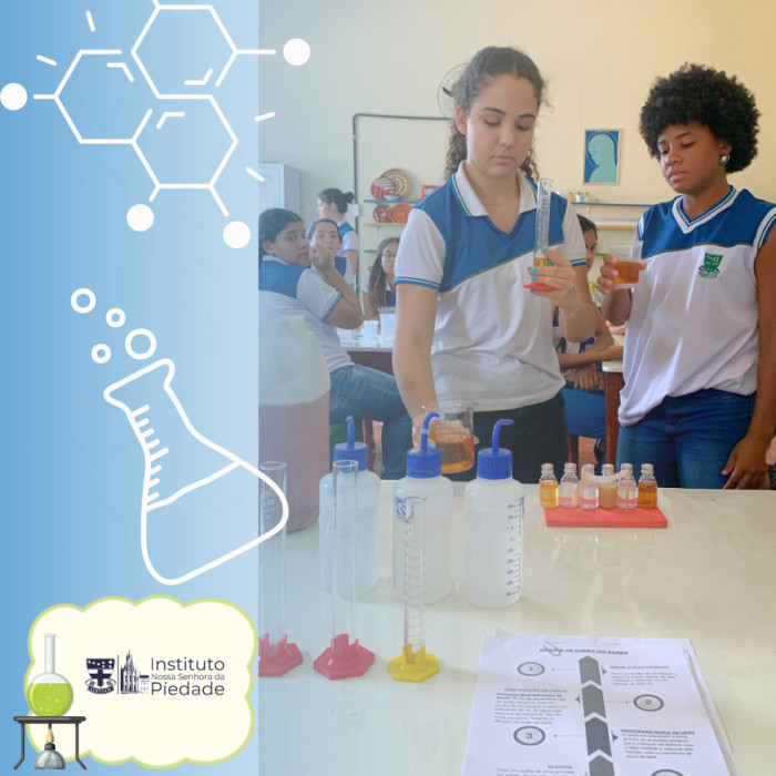 Oficina de sabão líquido e sólido.