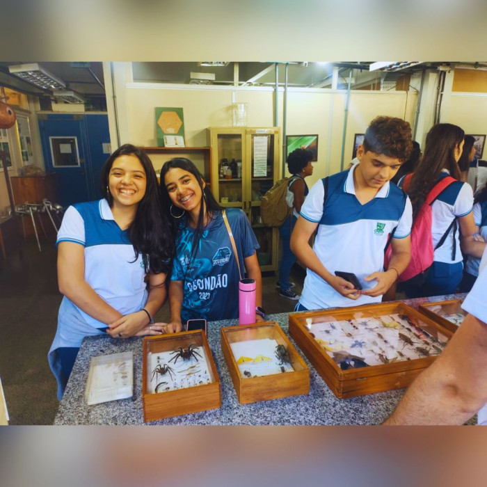 Visita à UFSB
