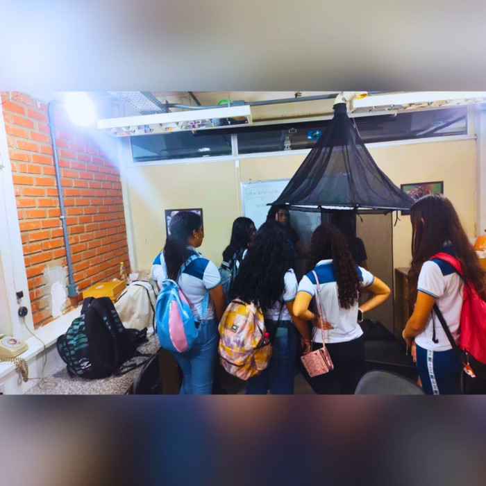 Visita à UFSB